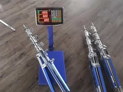 নিয়মিত LED স্ট্রিপড লাইট স্ট্যান্ড ভারী দায়িত্ব স্টেইনলেস স্টীল টেলিস্কোপিক